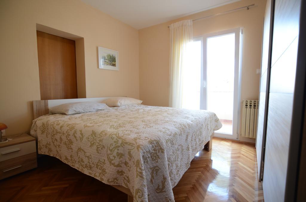 Apartment Emi Sukošan Kültér fotó