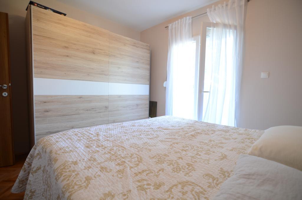 Apartment Emi Sukošan Kültér fotó