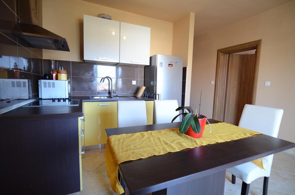 Apartment Emi Sukošan Kültér fotó